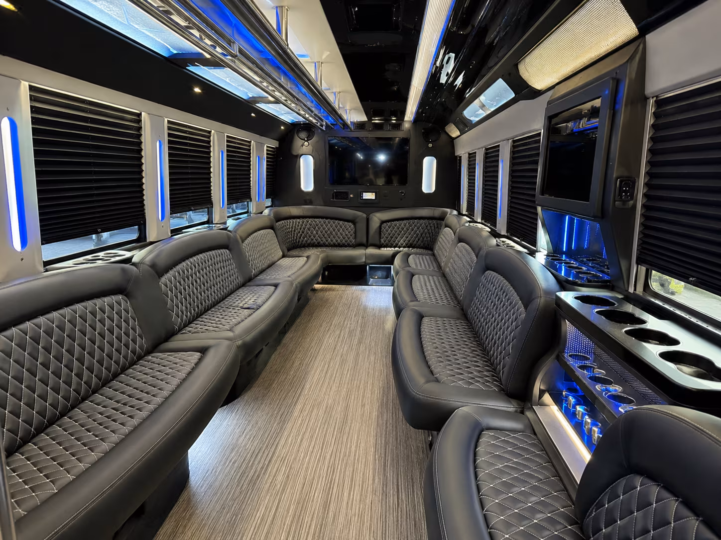 West Jordan Winery Tour & Pub Crawl Transportation party bus exterior
